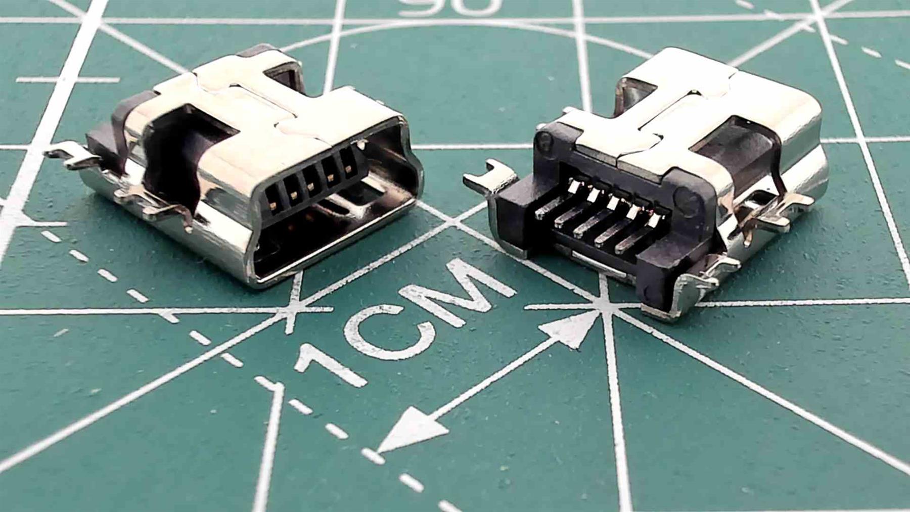 Micro USB Female Connector for PCB Soldering S7443
