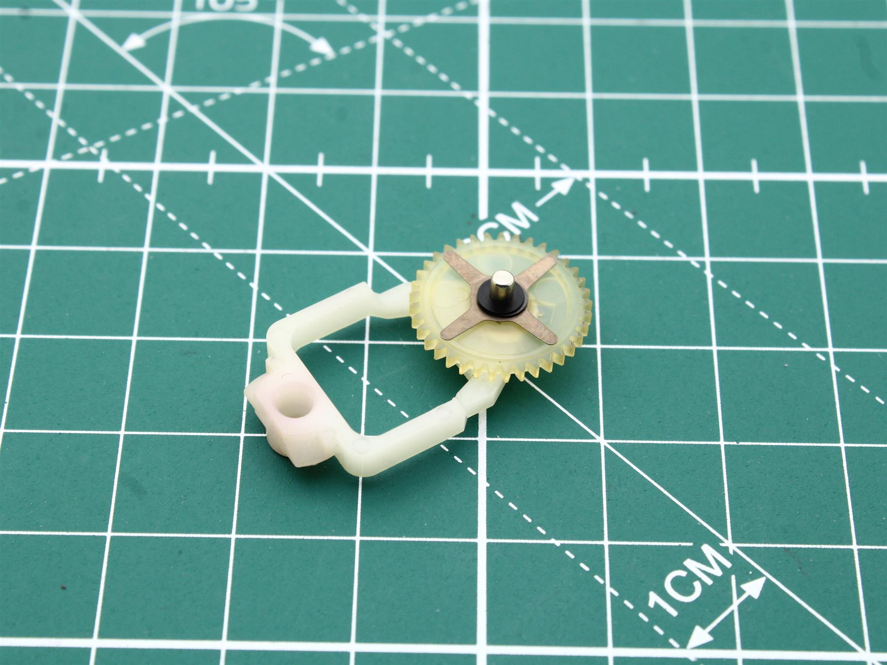 XX684480 Idler Assembly for Cassette Deck (Pos.24)