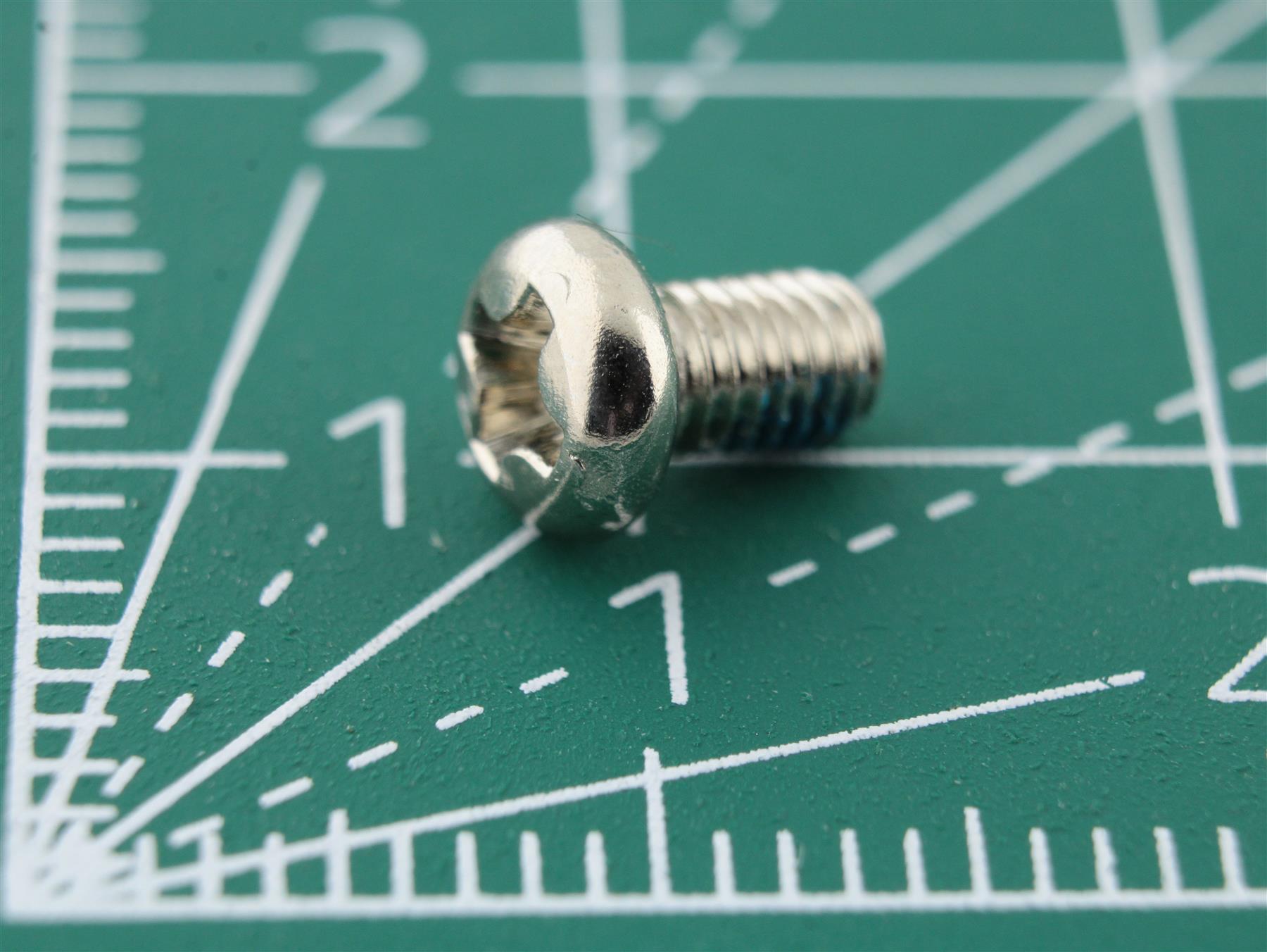 Custom Screw M2.92 x 6.7 for Vintage Audio Equipment (Aiwa)