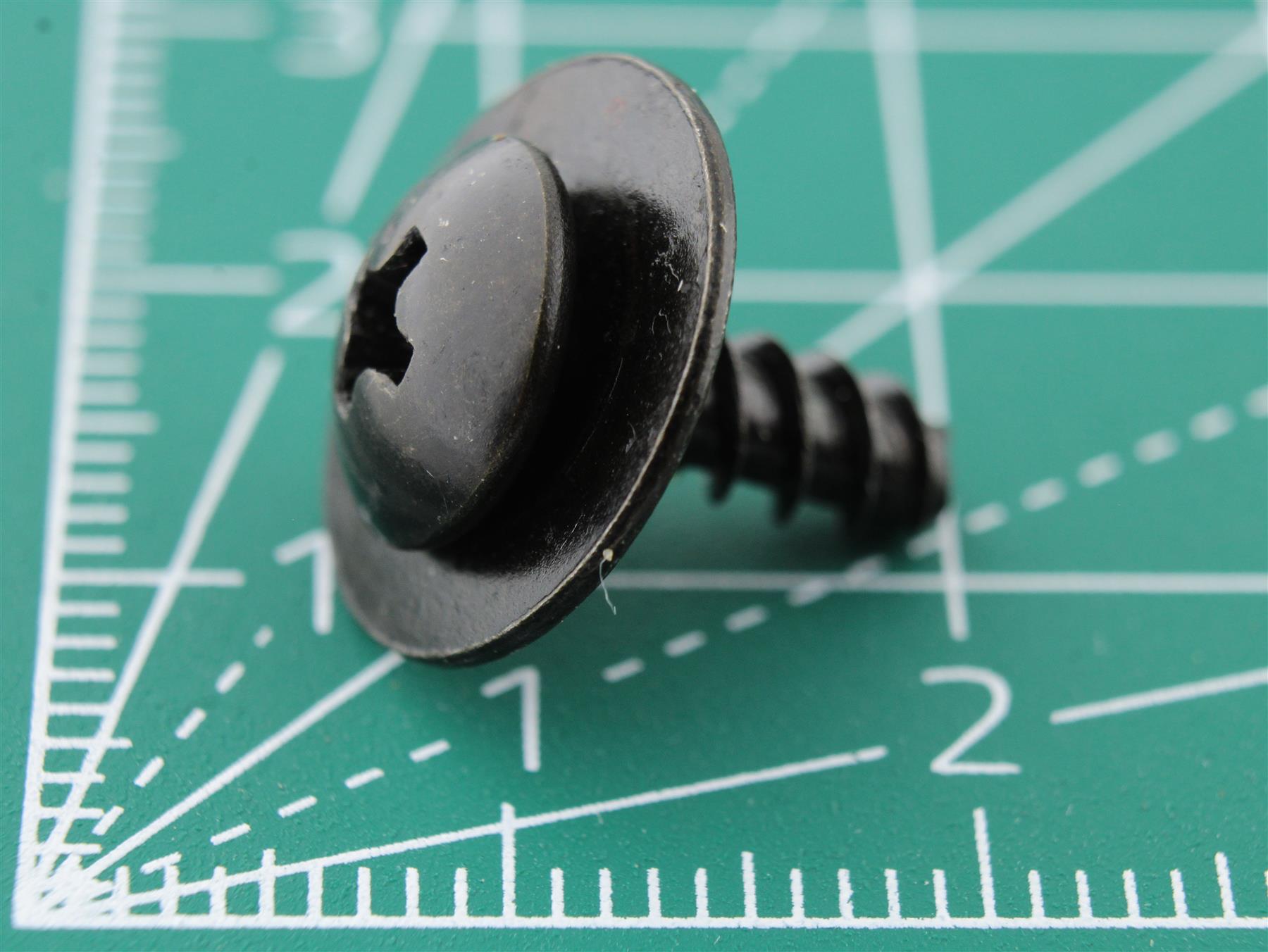 Custom Screw M3.95 x 14.3 for Vintage Audio Equipment (Pioneer)