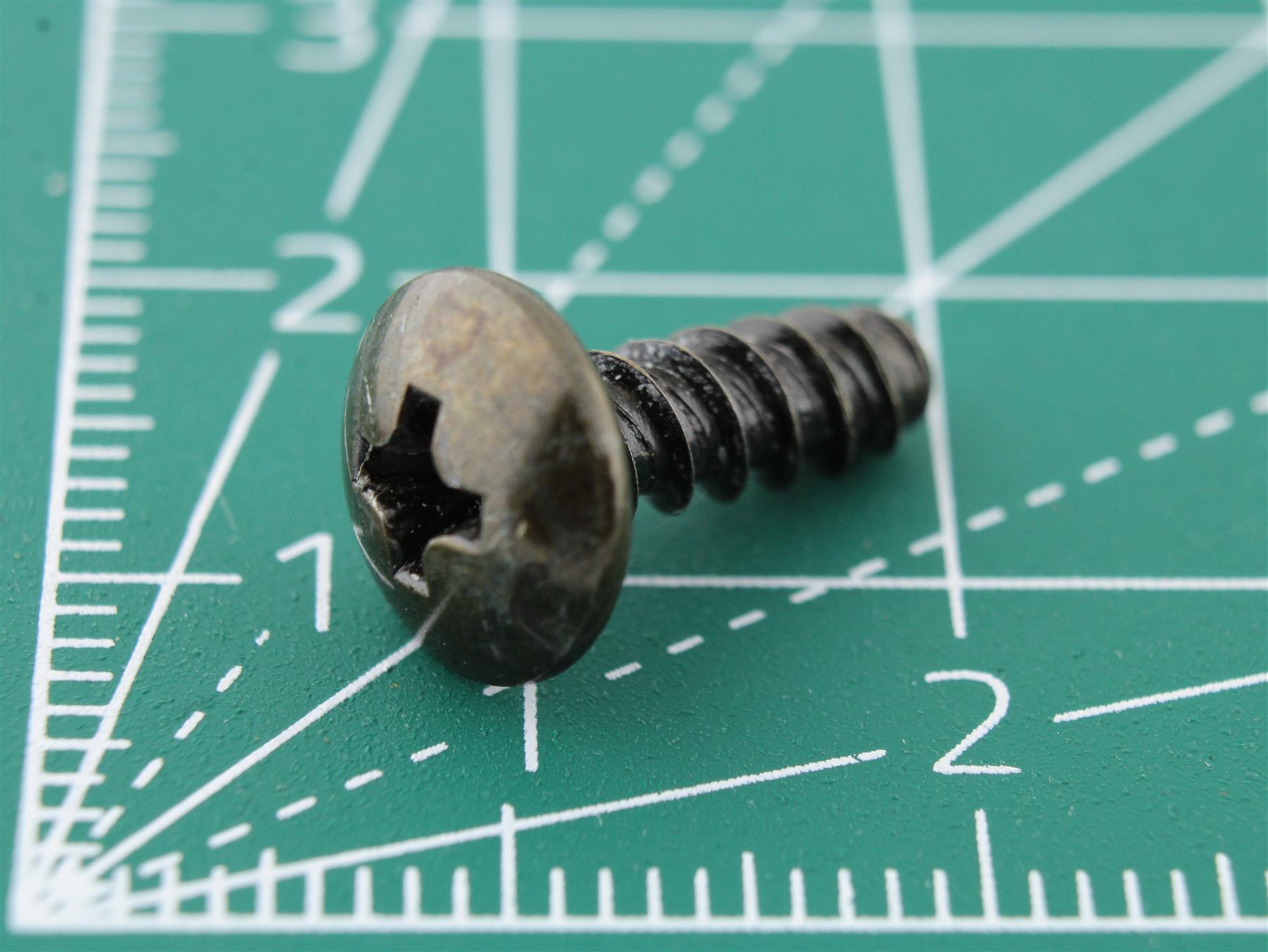 Custom Screw M3.93 x 14.7 for Vintage Audio Equipment (Technics)