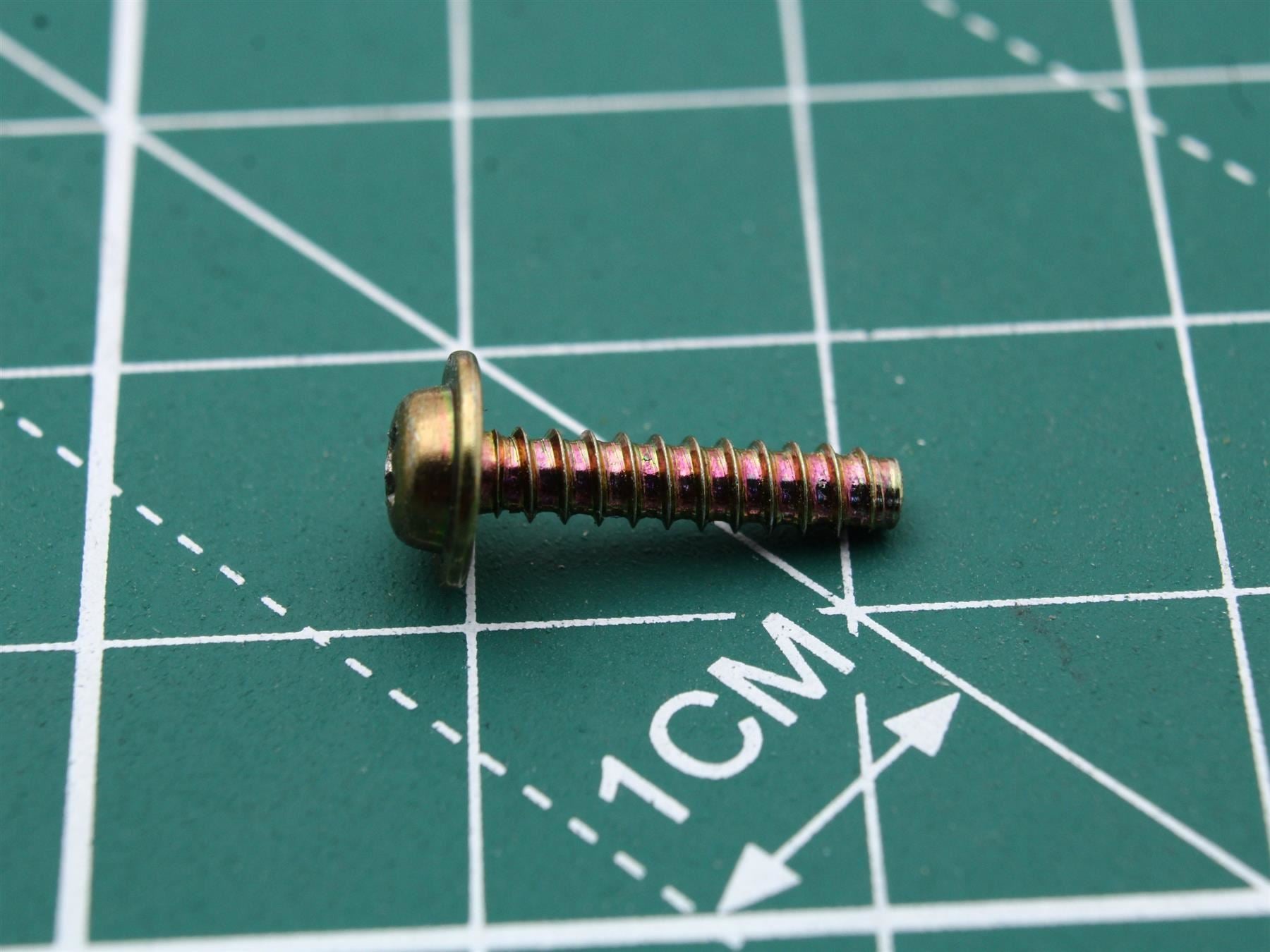Screw for Technics RS-CH510 (Position 142)