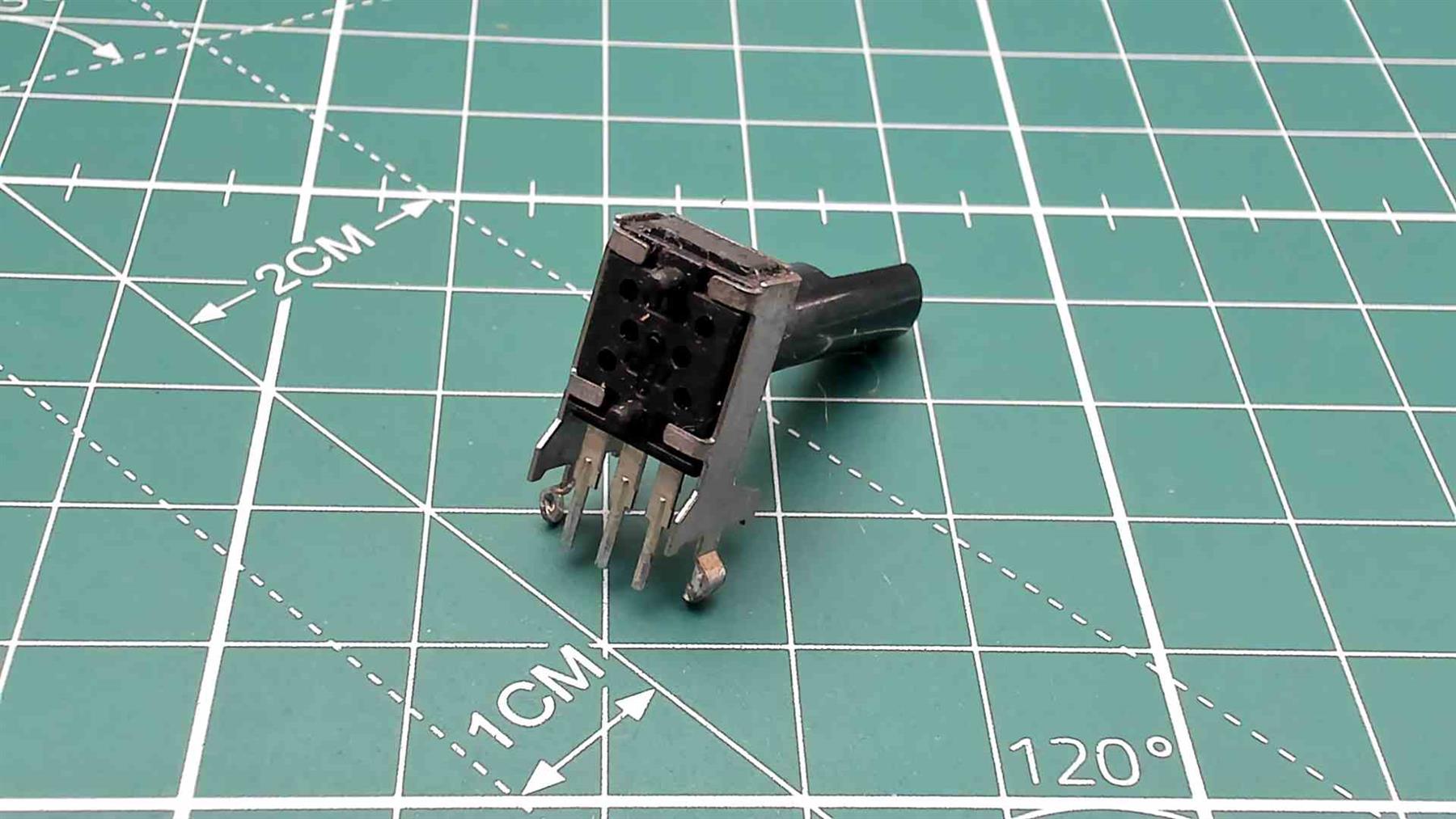 PCB-Mount 10K Rotary Potentiometer with Shaft
