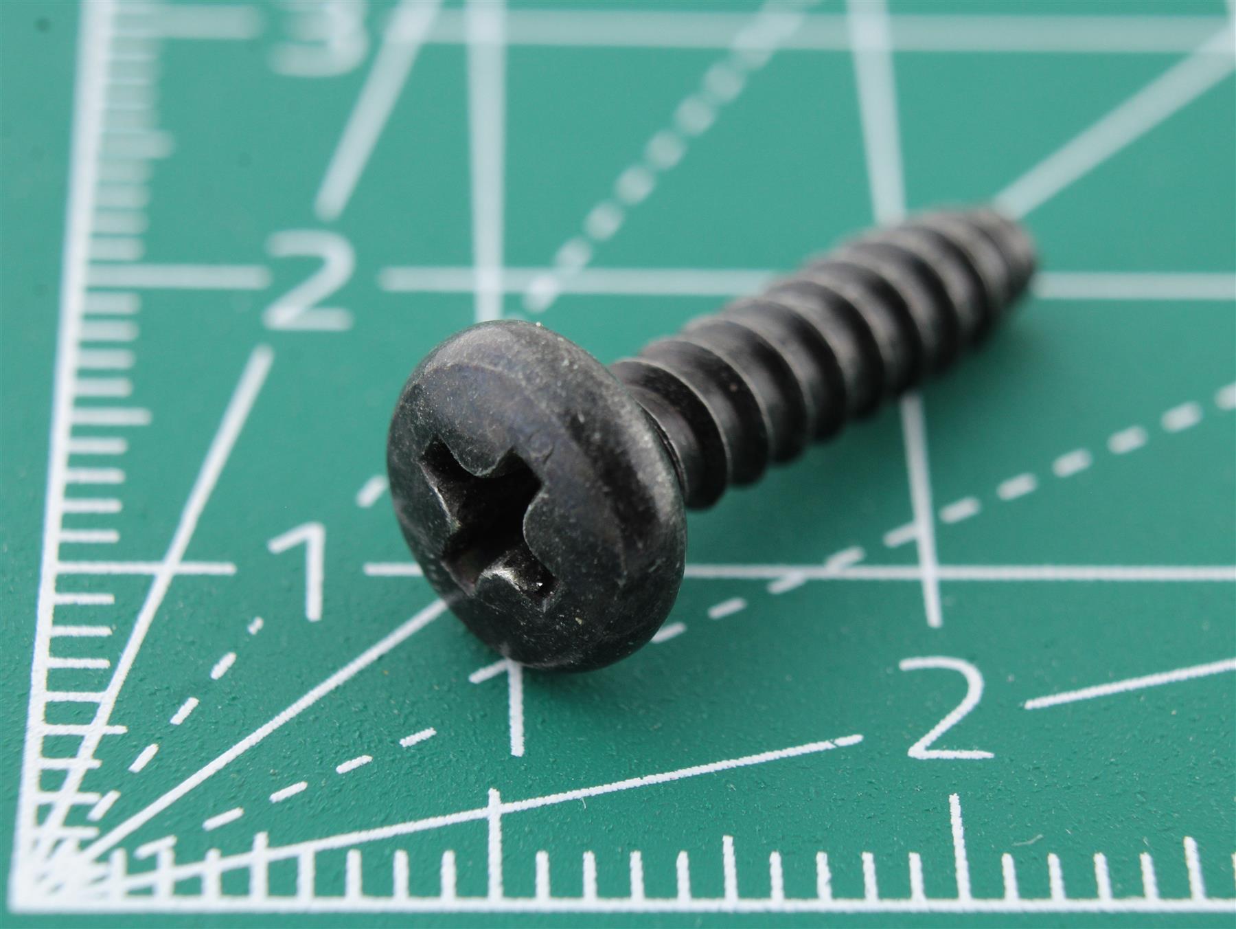 Custom Screw M3.89 x 18 for Vintage Audio Equipment (Marantz)