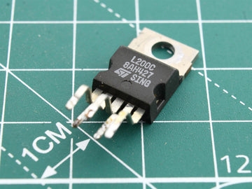 L200C circuit integrat
