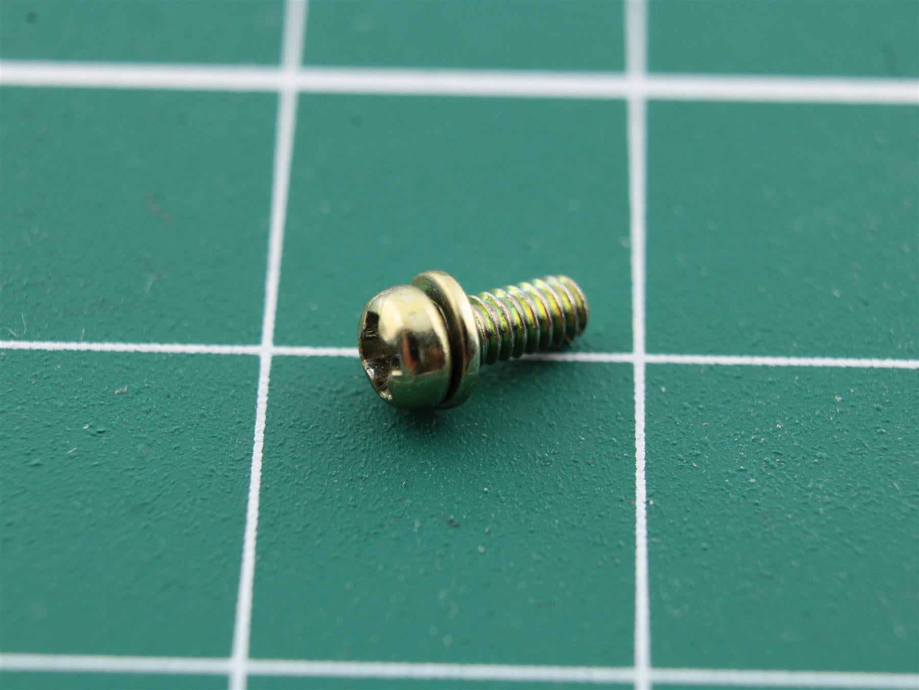 Bang & Olufsen 2036042 – Screw 2×5