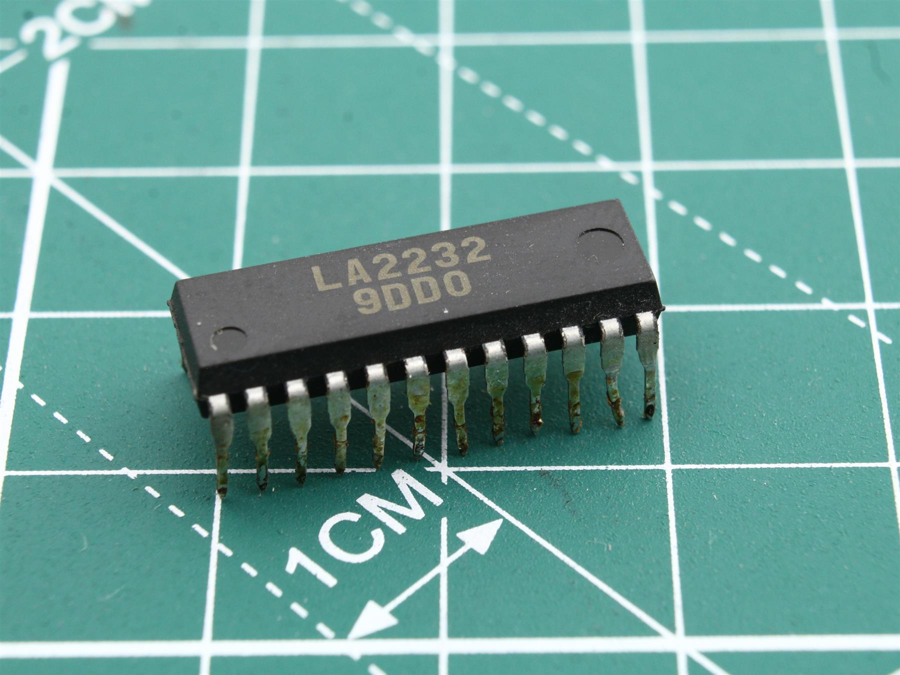 LA2232 integrated circuit SHARP XL560