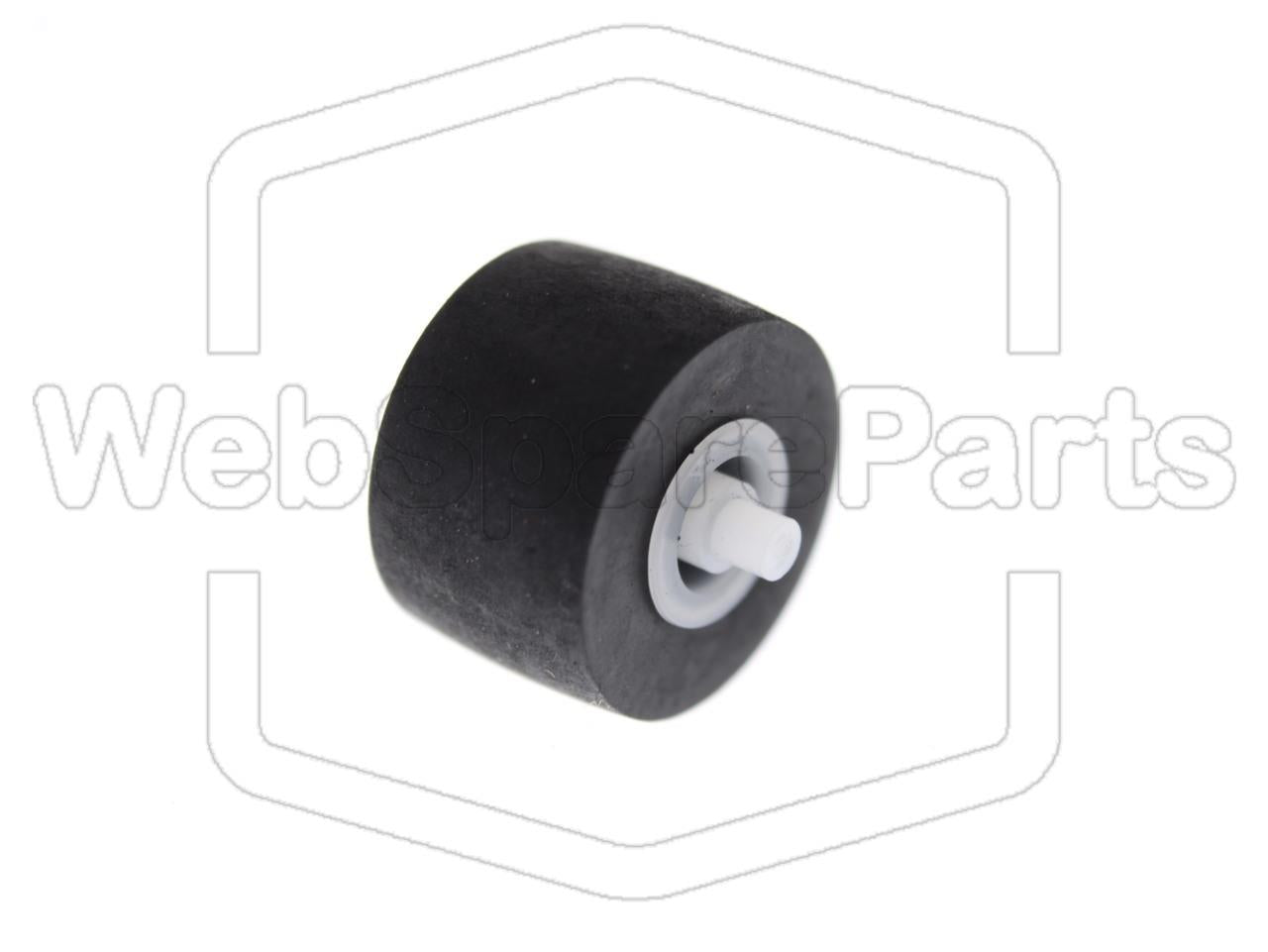 Pinch Roller 9.9 mm x 6.6 x 1.5mm (end-to-end shaft length 10 mm )