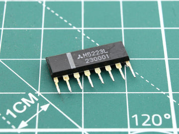 M5223L circuit integrat