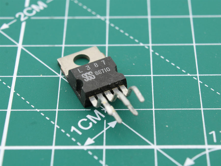 L387 circuit integrat