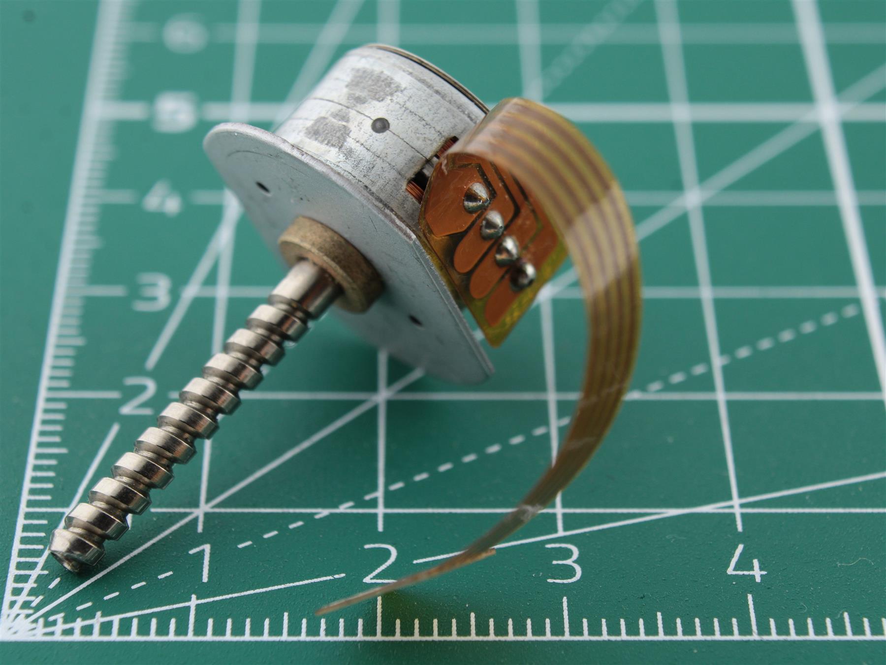 CD Player Sled Tracking Motor Replacement K7217A