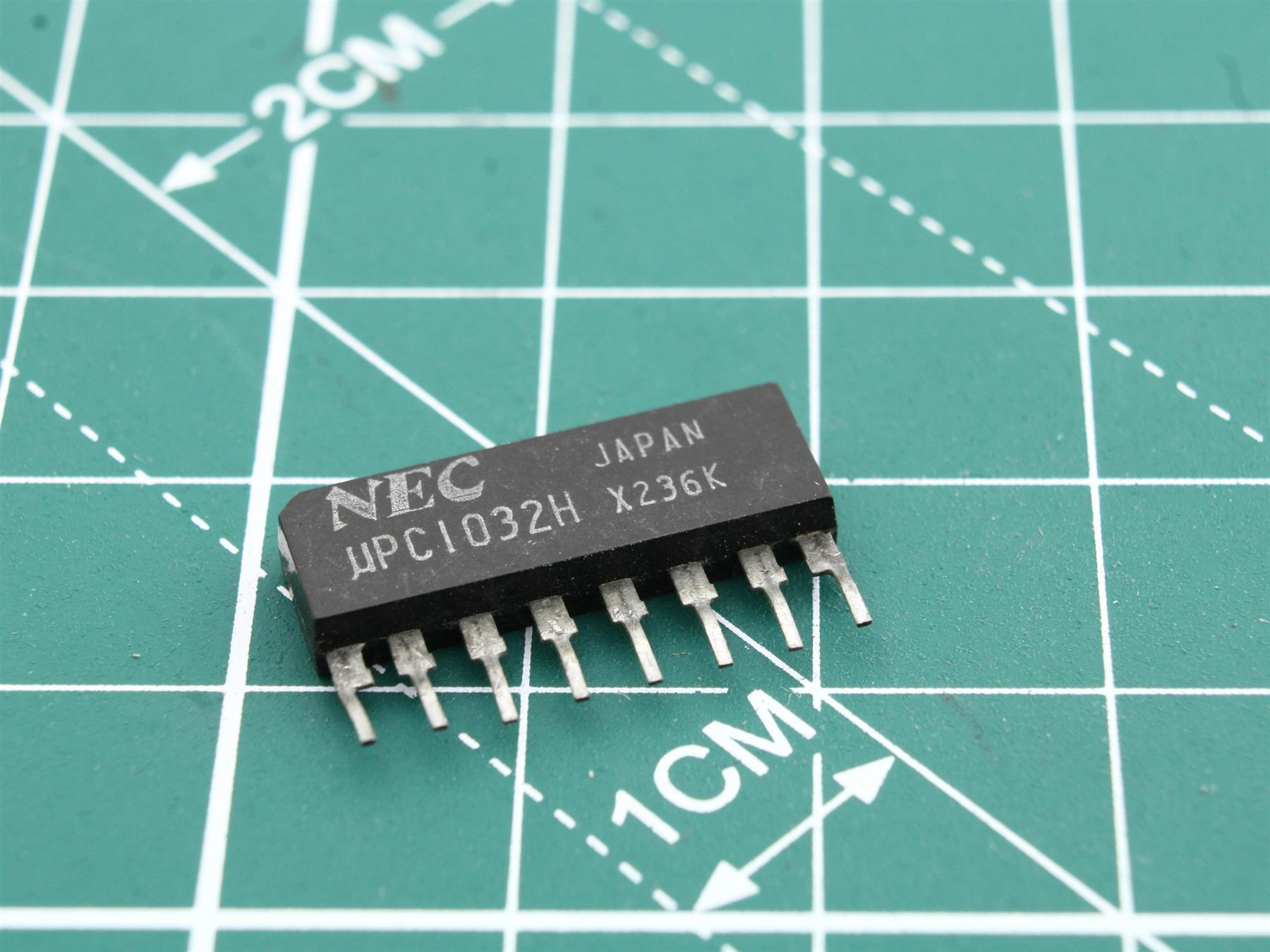 uPC1032H integrated circuit