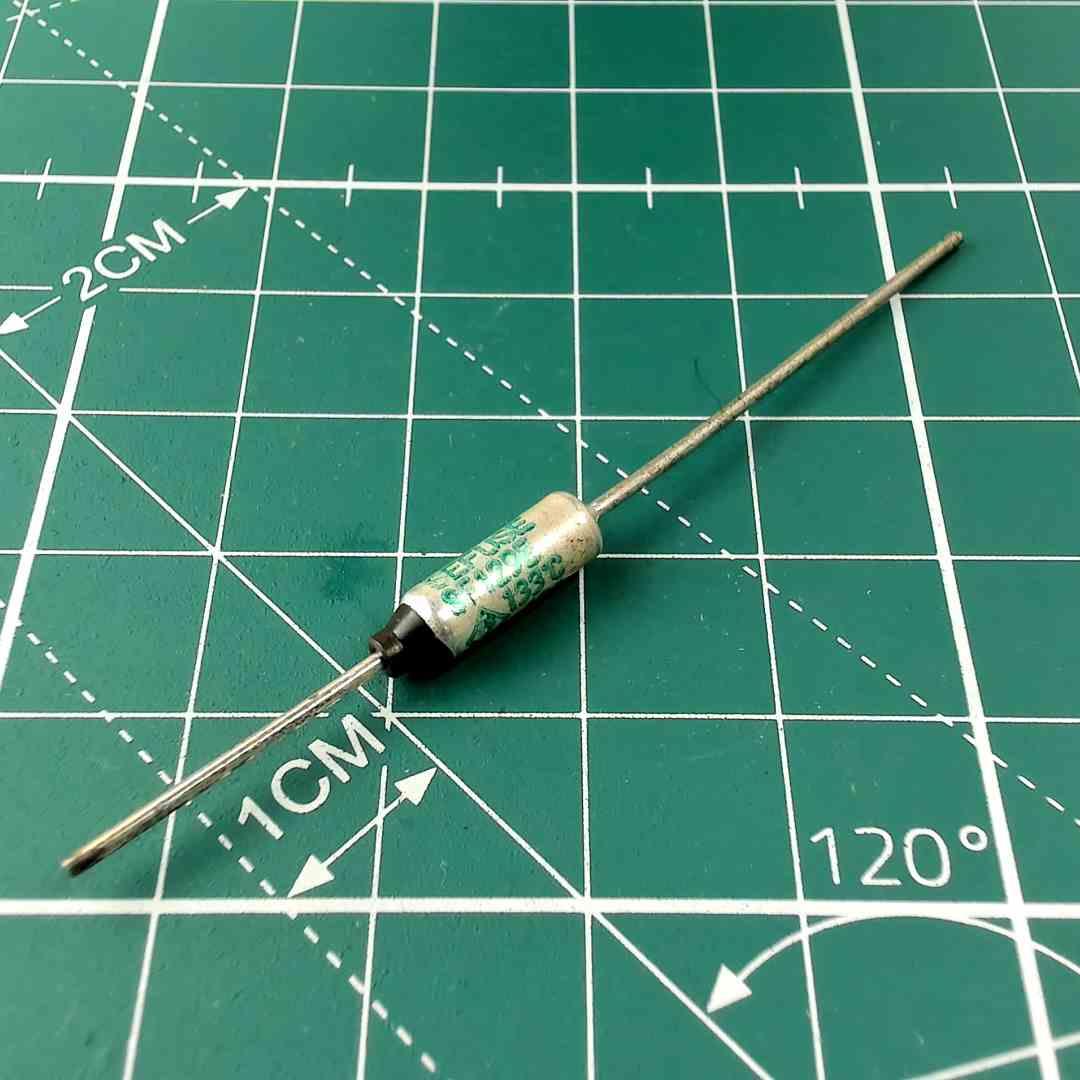 Thermal fuse 12mm 133ºC 250V 10A