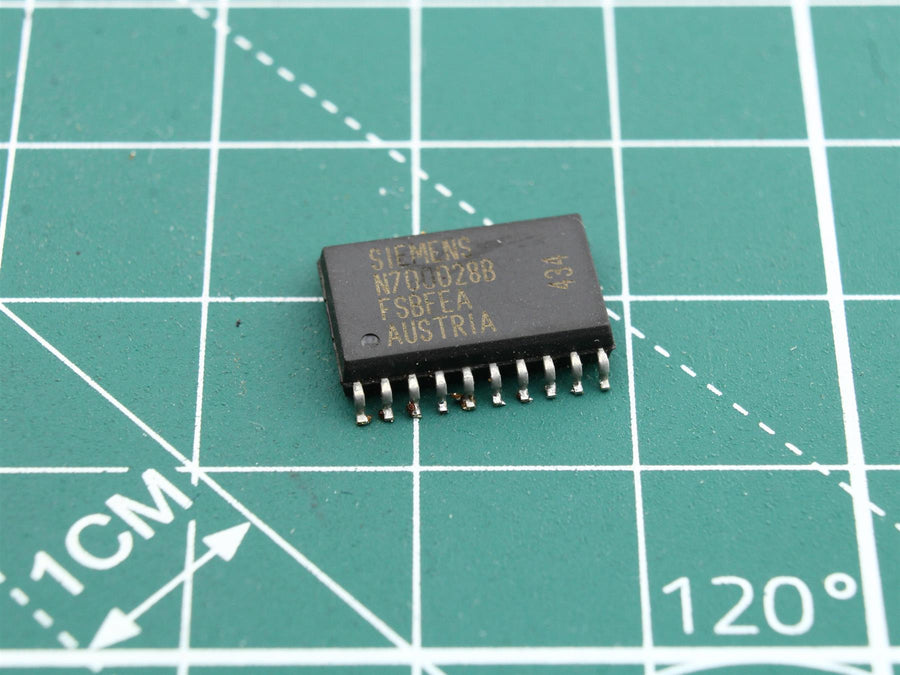 N700028B circuit integrat FORD 2003R