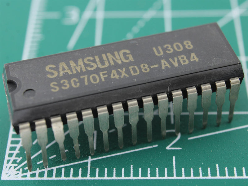 S3C70F4XD8-AVB4 SAMSUNG Integrated Circuit