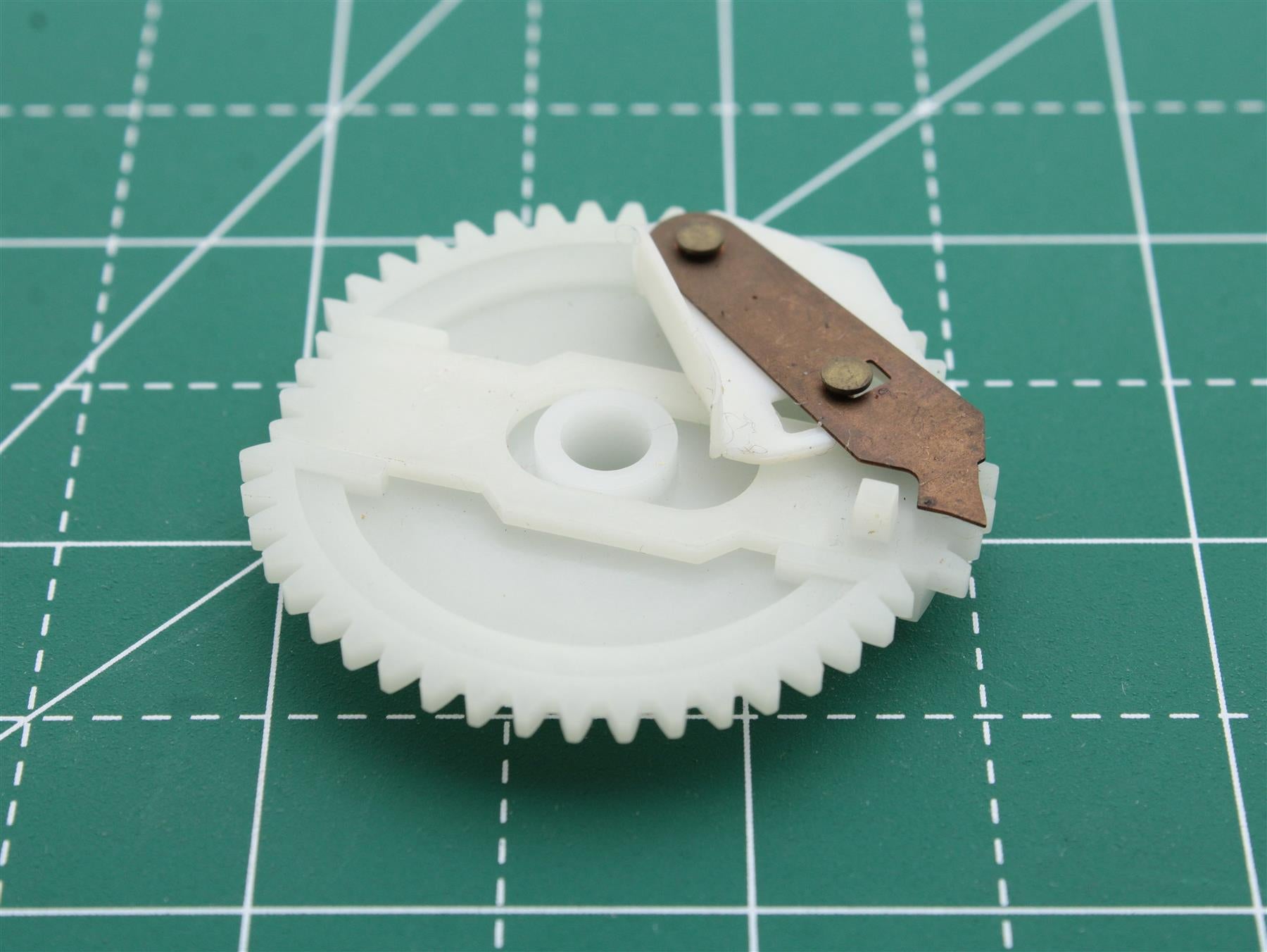 Bang & Olufsen 3017021 – Turntable Cam Wheel | Replaceme