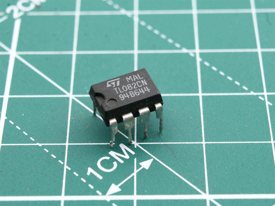 TL082CN circuit integrat