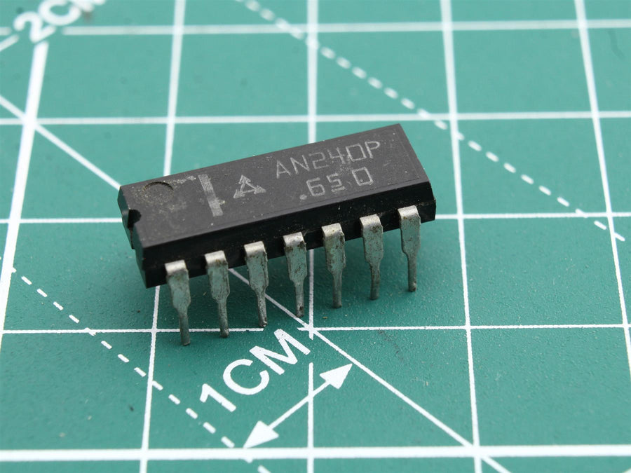 AN240P circuit integrat