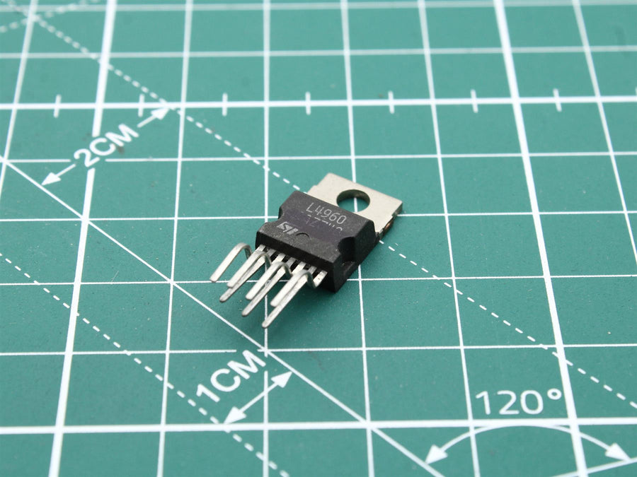 L4960 circuit integrat