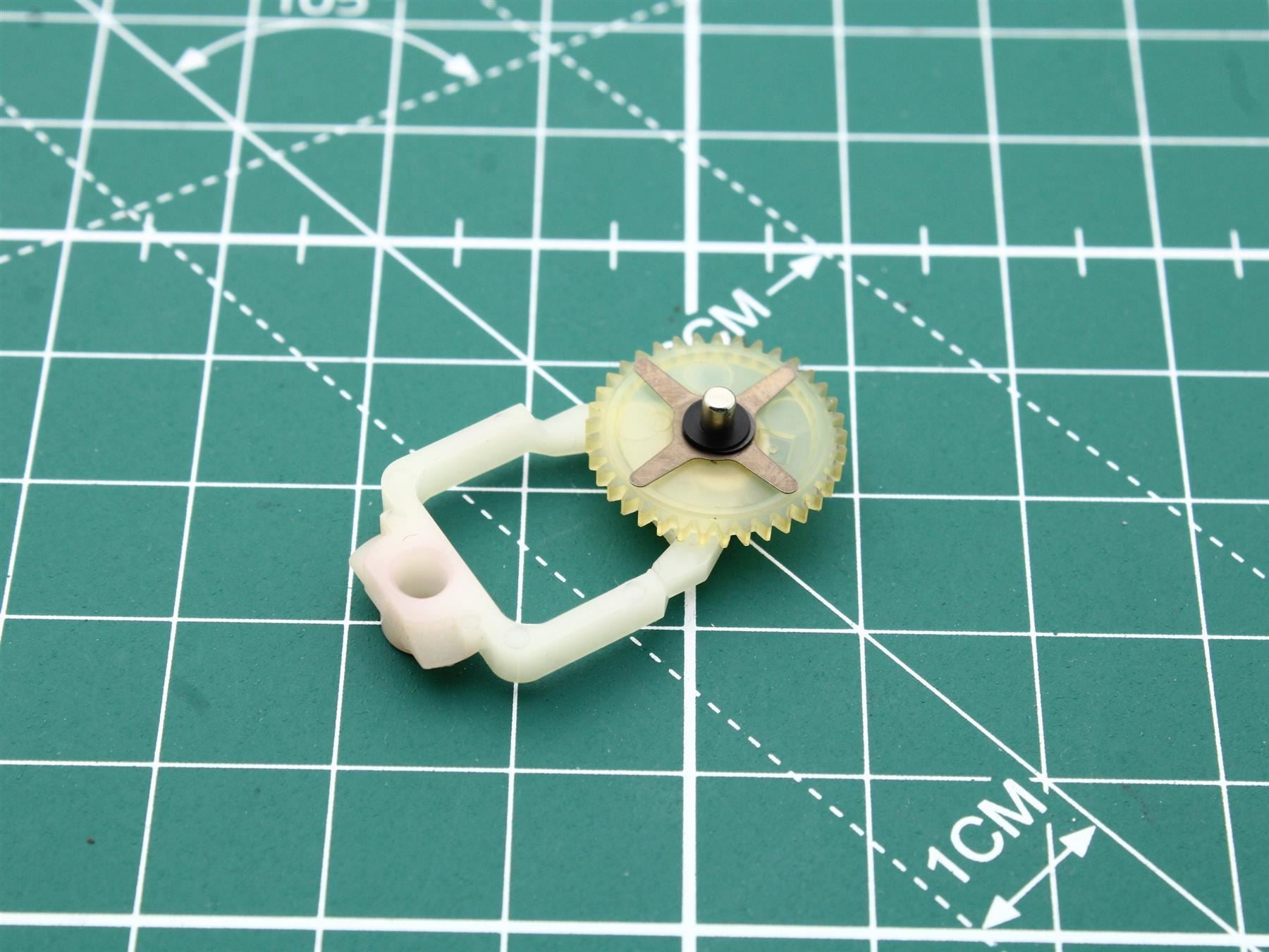 Sony TC-W455 Idler Ass'y Cassette Deck (Pos.24)