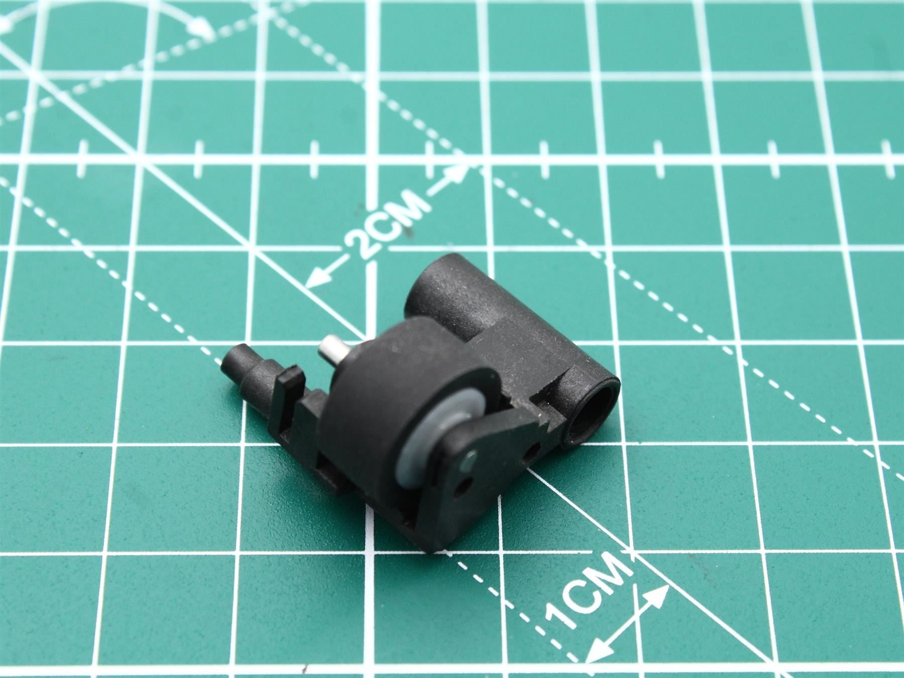 Harman Kardon TD-262 Pinch Roller Cassette Deck (Pos.12)