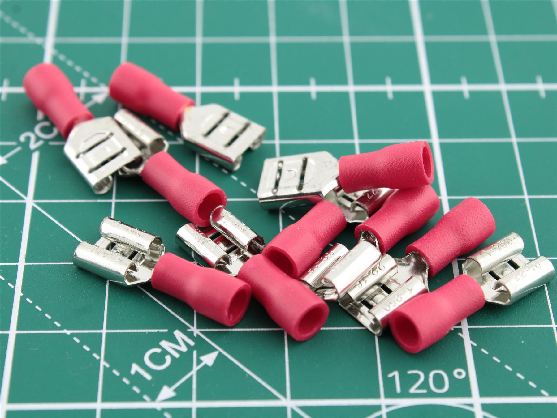 Female Spade Terminal Red Insulated (0.5–1.0 mm²) 6.3 mm Pack of 10