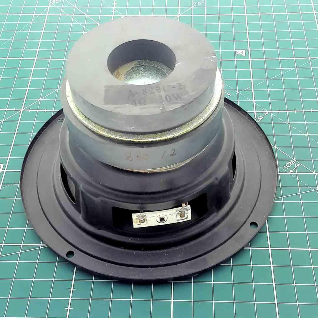 Round Replacement Speaker for Vintage Audio, 4 Ohm 30 W [Ø147x80mm]