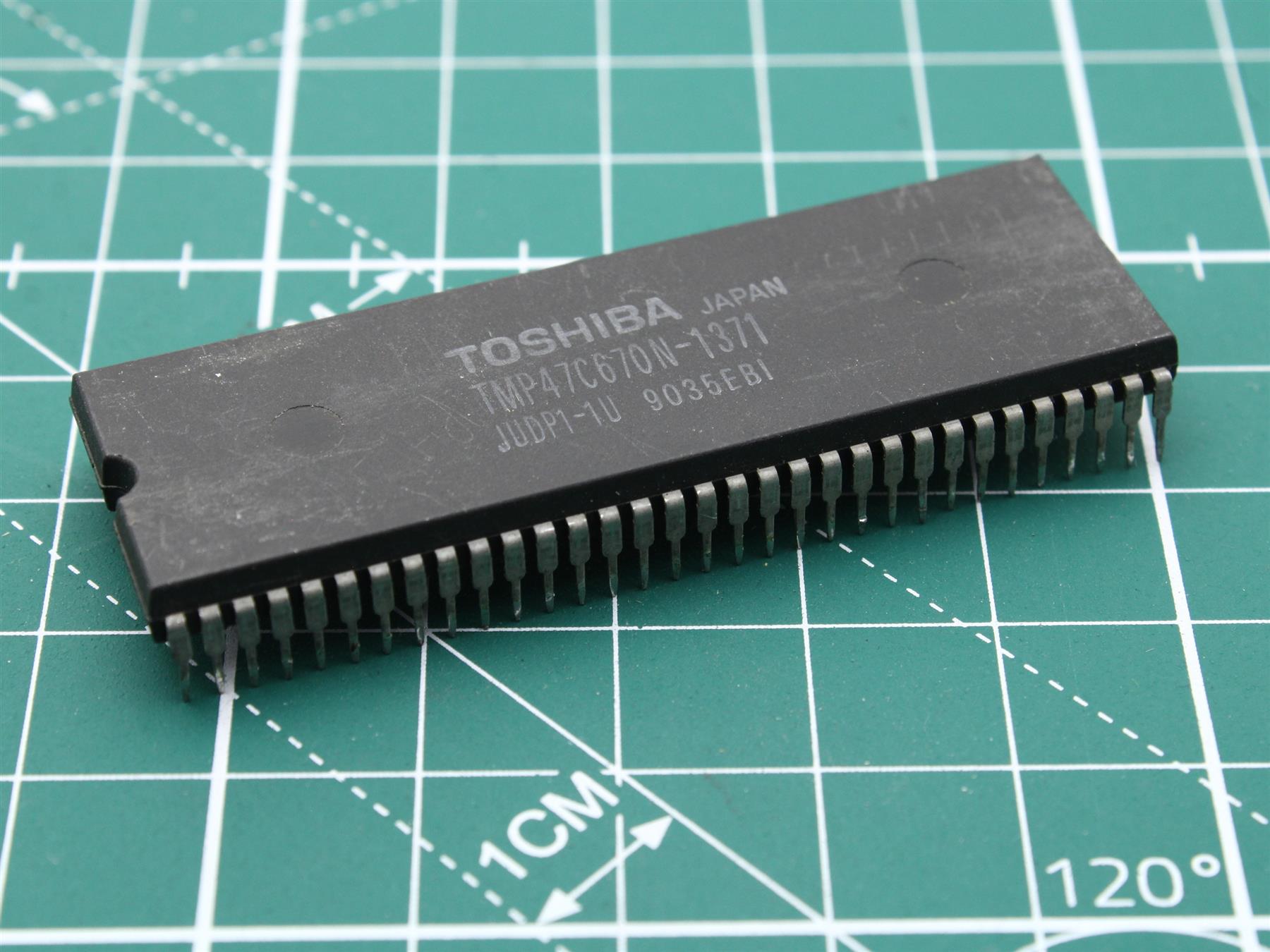 TOSHIBA TMP47C670N-1371 Integrated Circuit