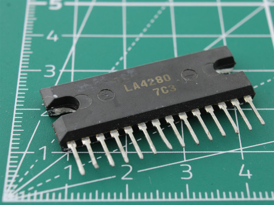 LA4280 circuit integrat