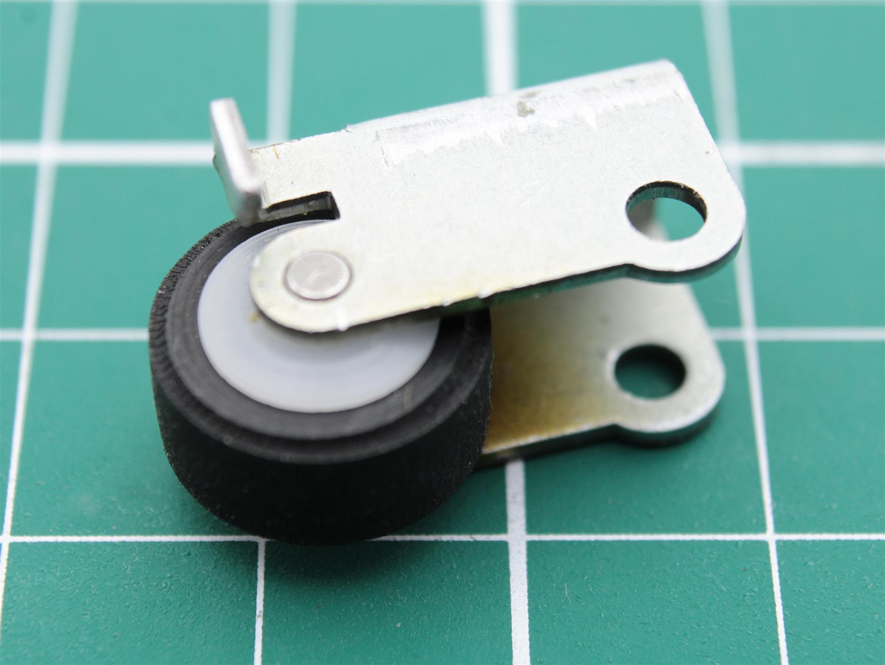 Bang & Olufsen 2794099 – Thrust Roller Genuine Reconditioned Pa